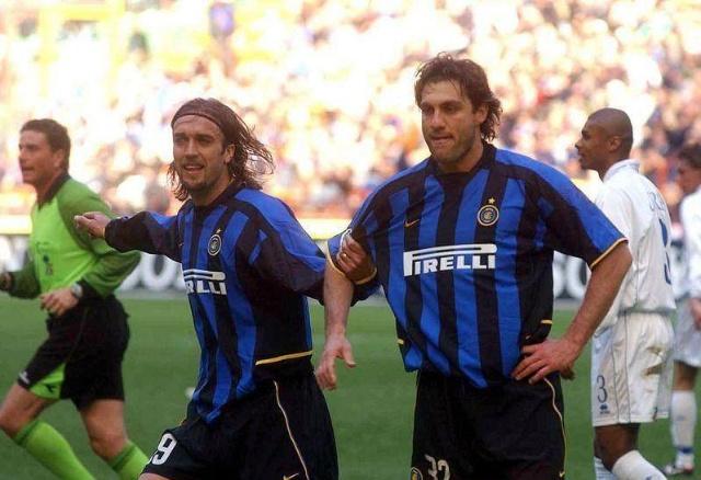 凯恩切换到“全能战士”模式，拜仁可以专心打欧冠了！（凯恩开启全能战士模式，拜仁可专注欧冠征程！）