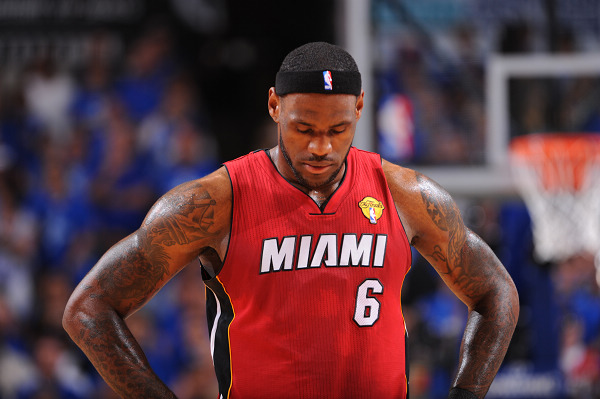 齐沃：劳塔罗被外界持续批评并不公平，他在德比前两天发烧了（齐沃：对劳塔罗的持续批评不公，他在德比前两天还发过烧）