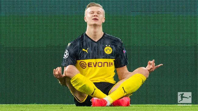 迈阿密国际与塞尔塔谈判阿连德转会，上赛季24球前锋引争夺（24球射手阿连德成争夺焦点，迈阿密国际与塞尔塔商谈转会）