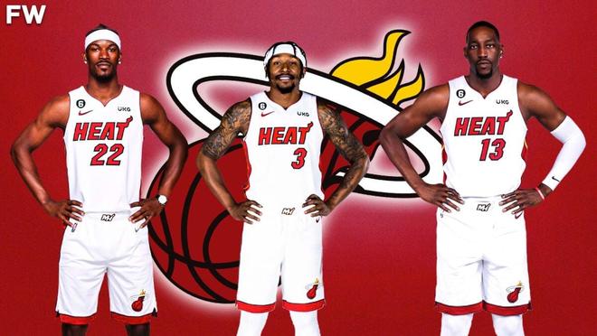 每体：为纪念重返诺坎普，巴萨在对阵毕包时会身着特别版球衣（每体：庆祝重返诺坎普，巴萨战毕尔巴鄂将披纪念版球衣）