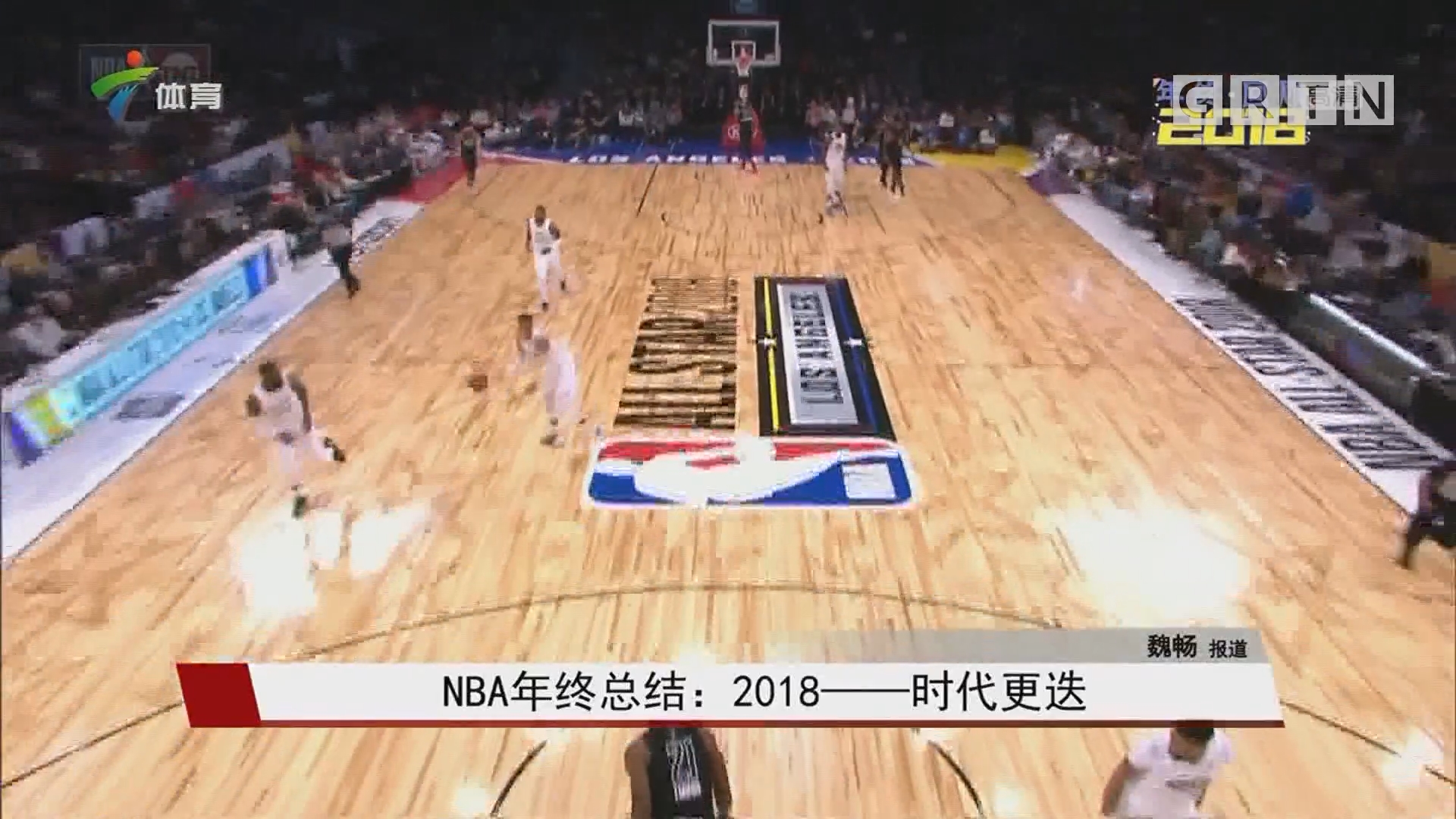 告别队长，热刺球员赛后在球场上将孙兴慜高高抛起（赛后致敬队长，热刺众将在场上把孙兴慜抛起庆祝）