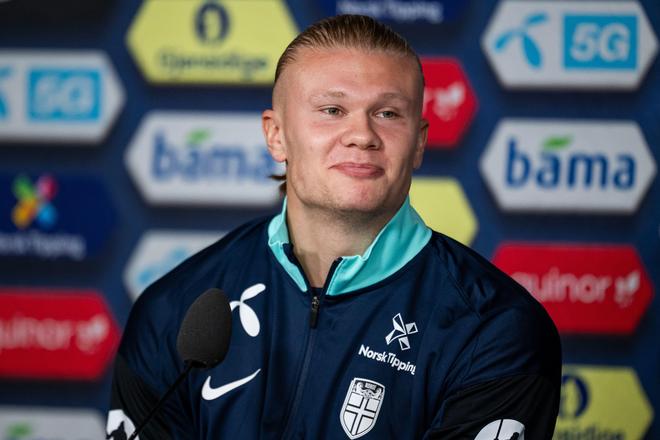 马卡报预测巴萨vs黄潜首发：佩德里缺阵，费兰亚马尔领衔（马卡报：巴萨战黄潜预计首发出炉——佩德里缺席，费兰与亚马尔领衔）