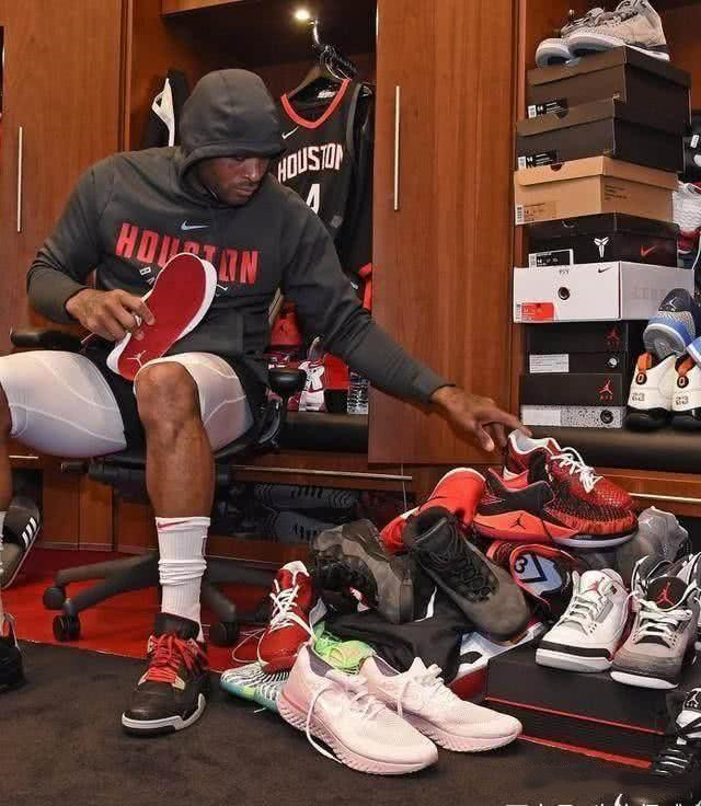 邓加：维尼修斯是足球层面的领袖，而非更衣室领袖（邓加：维尼修斯是场上领袖，但不是更衣室领袖）