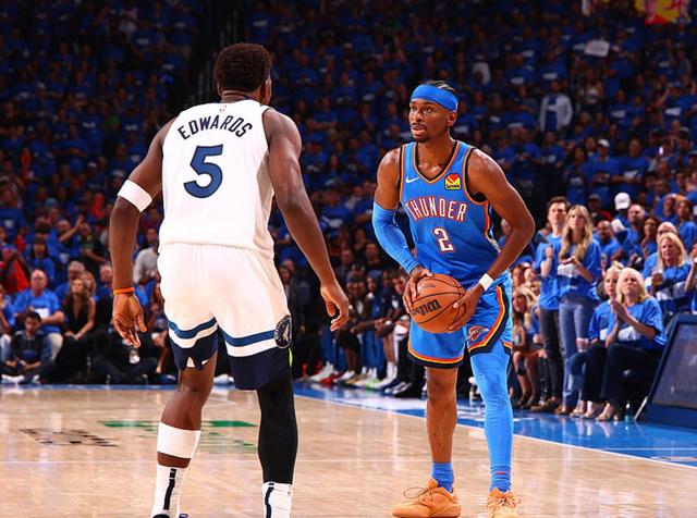 特尔施特根社媒晒恢复训练照片：很高兴归队（特尔施特根社媒晒复训照：开心重返球队）