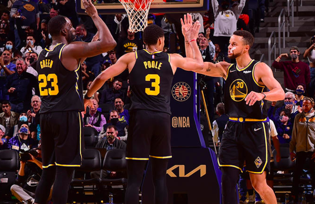 徐江评申花错失冠军：管理层决策有问题，领先时选择足协杯（徐江点评申花丢冠：管理层决策失当，领先阶段押宝足协杯）