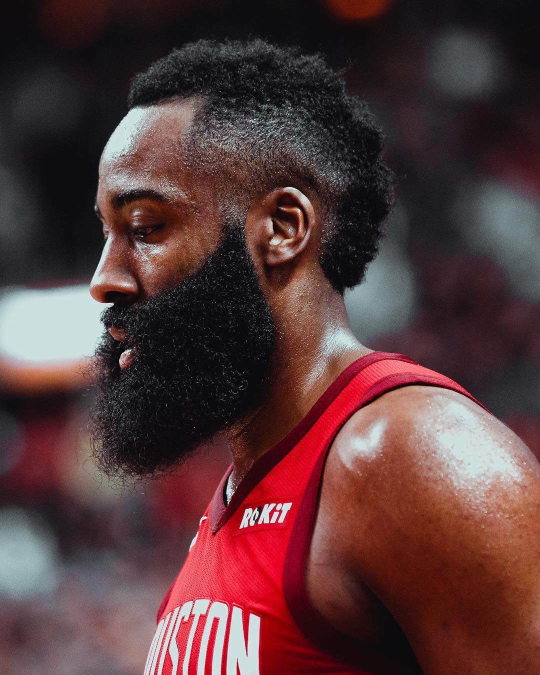 升入U21，阿森纳15岁2米门将发文庆祝并剑指挑战拉亚（阿森纳15岁2米门神升入U21：晒文庆祝，瞄准挑战拉亚）