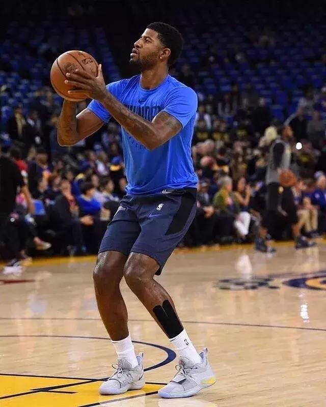 世体：阿斯顿维拉询问特狮情况，巴萨门将可能为世界杯而离队（世体：阿斯顿维拉打听特尔施特根，巴萨门将或为世界杯选择离队）