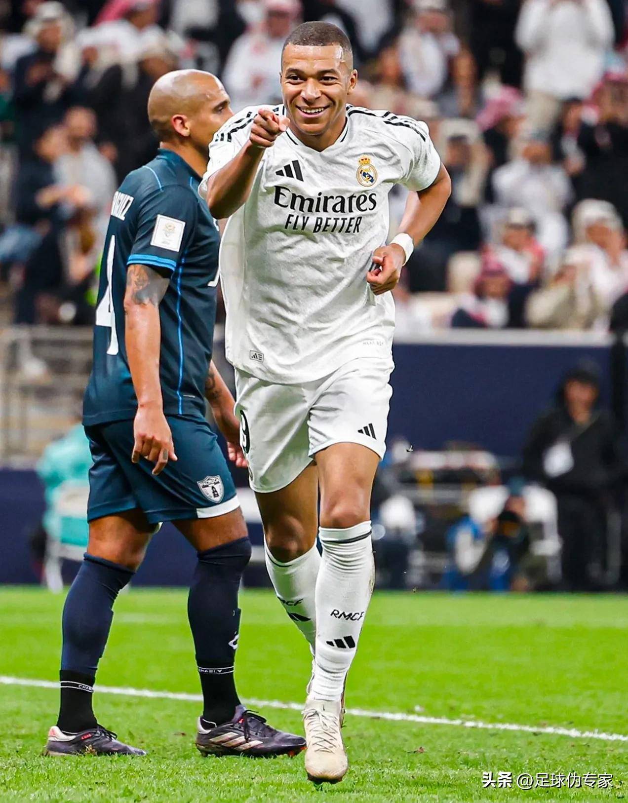 西媒：齐达内重返皇马消息不属实，他将接替德尚执教法国队（西媒辟谣：齐达内无缘重返皇马，或接班德尚执教法国队）