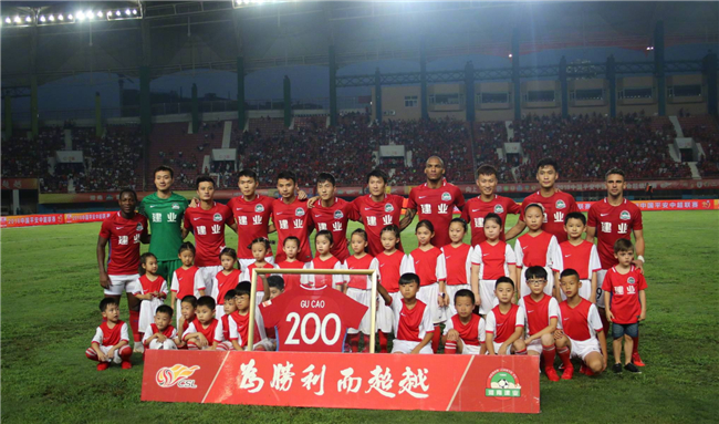 FM：诸多欧洲豪门有意布阿迪，他可能3月就进入法国国家队（FM：布阿迪获多家欧洲豪门青睐，或于3月入选法国队）