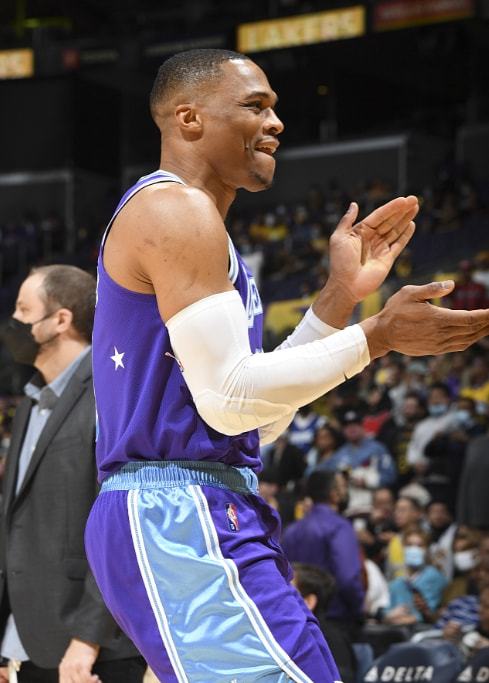 主帅赛后直言表现不达标（主帅赛后坦言发挥未达预期）