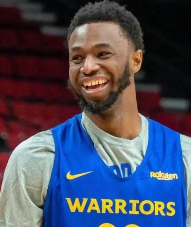 法媒：罗马已与切尔西就租借迪萨西展开谈判，球员愿意加盟（法媒：罗马与切尔西就迪萨西租借展开谈判，球员已表态愿意加盟）