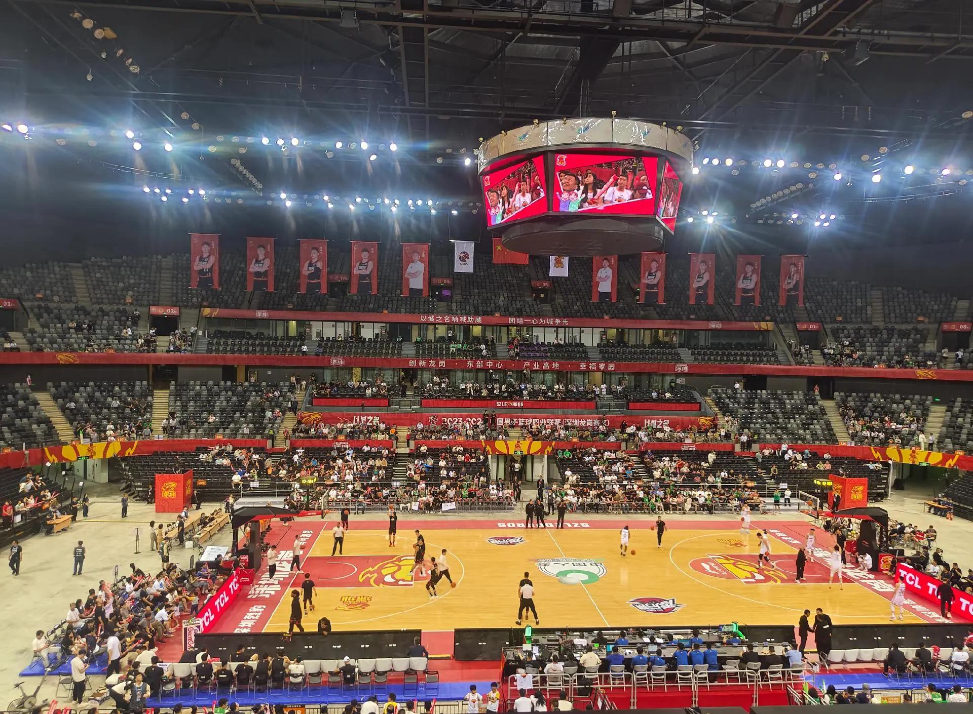 巴塞罗那理发师：欧洲杯期间，费尔明专门打电话让我给他理发（巴萨理发师：欧洲杯期间，费尔明亲自来电预约理发）