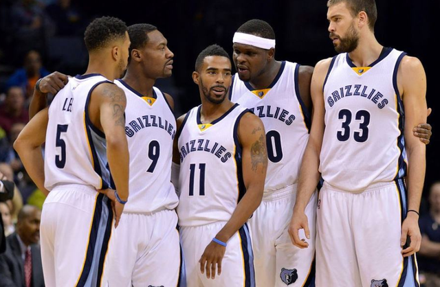 蒙托利沃：我不认为米兰能争冠，他们会和尤文、罗马争第四（蒙托利沃：米兰难争冠，将与尤文、罗马争第四）