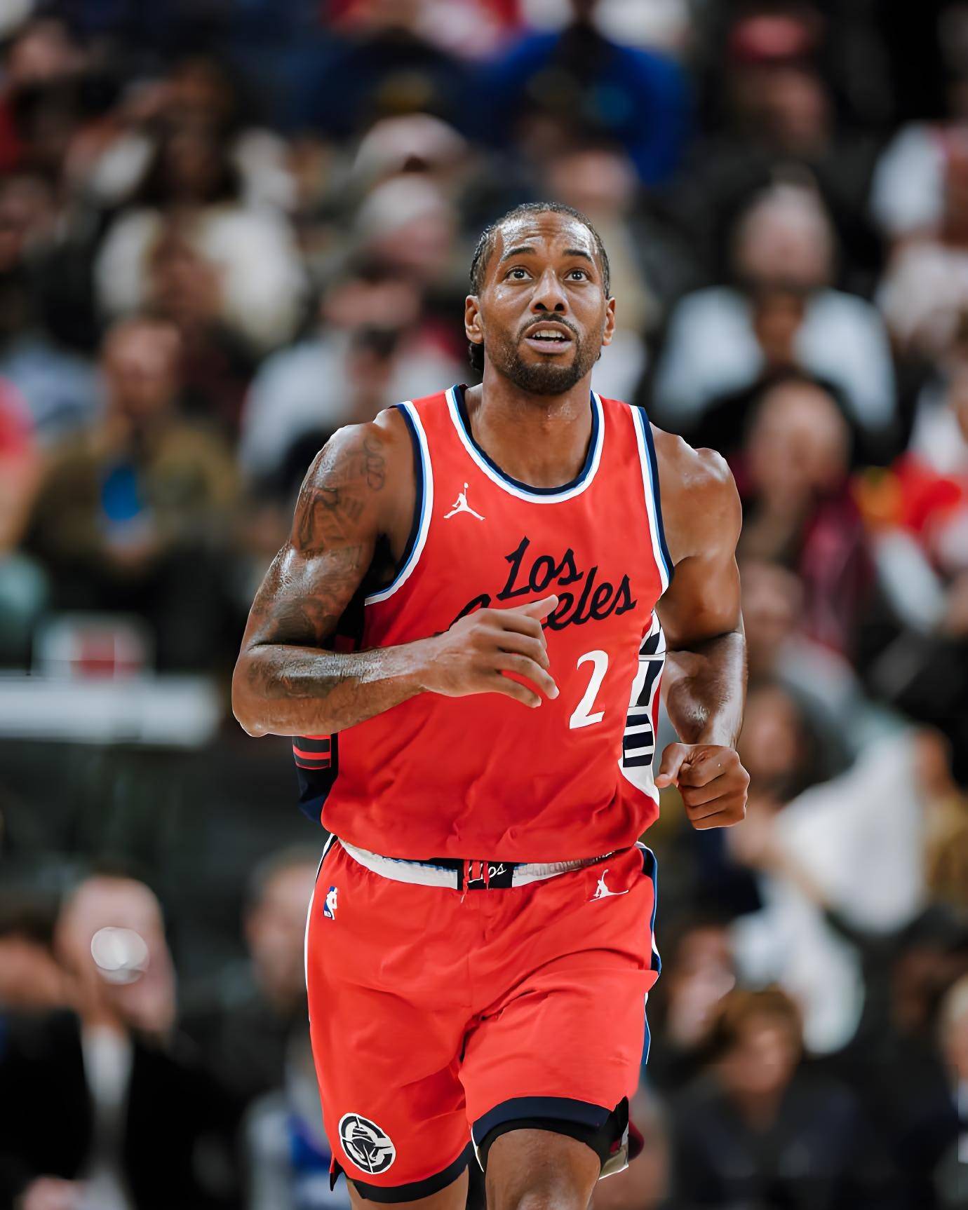 西甲：皇马主场4-2战胜皇家贝蒂斯（西甲战报：皇马主场4-2力克皇家贝蒂斯）