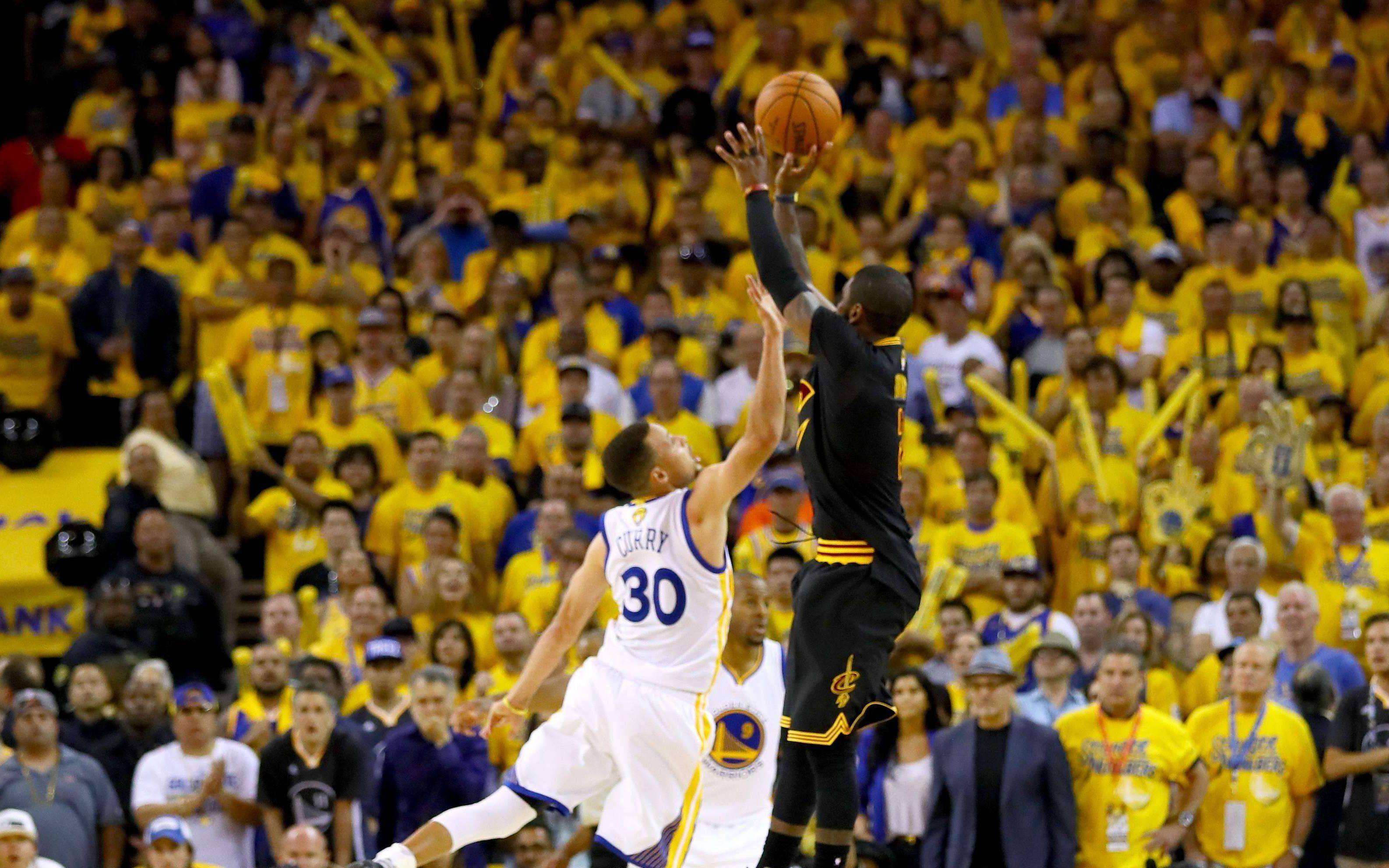 阿隆索暴怒！弗兰-加西亚一分钟两黄染红（弗兰-加西亚一分钟连吃两黄被罚下，阿隆索怒不可遏）